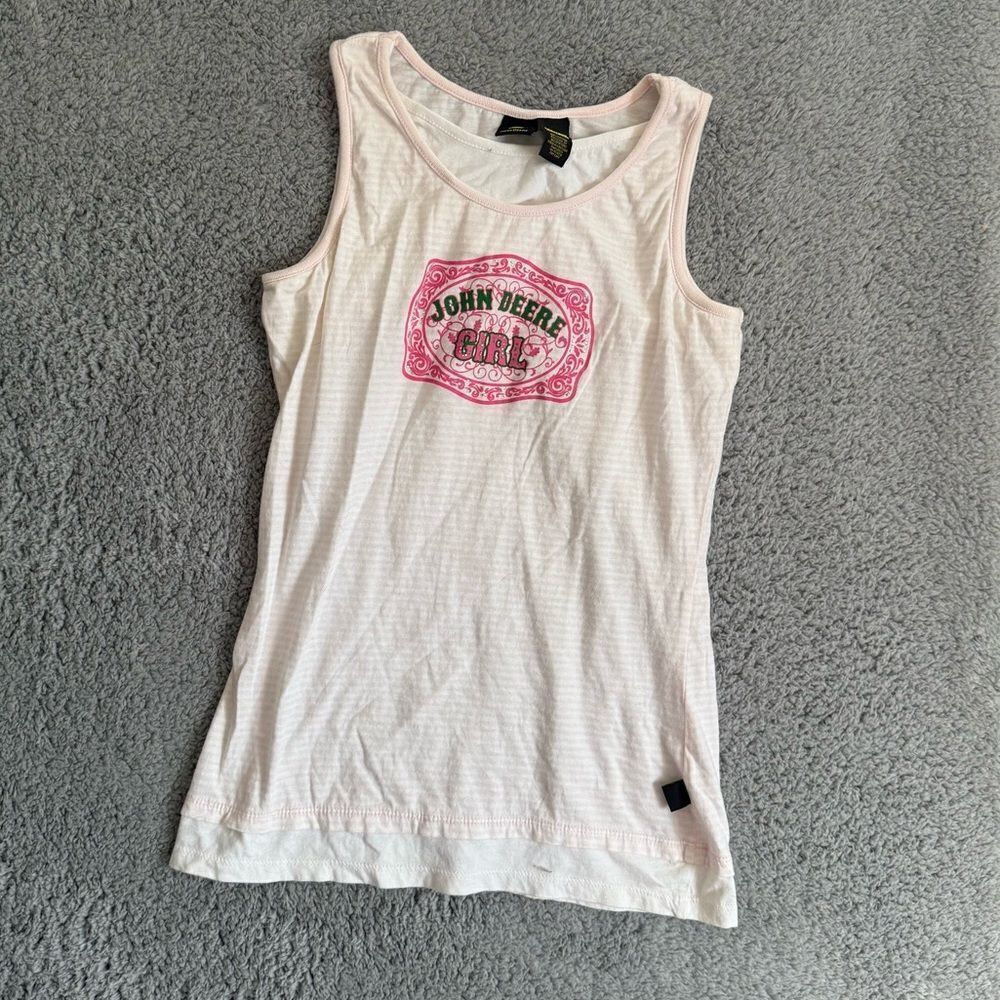 John Deere junior’s 11–13
￼‎ Graphic tank top ￼